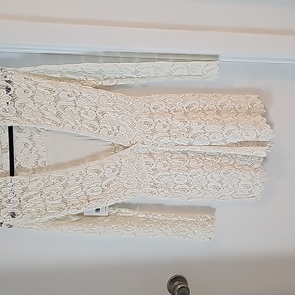 Nightcap Shorts Romper - Picture 2 of 12